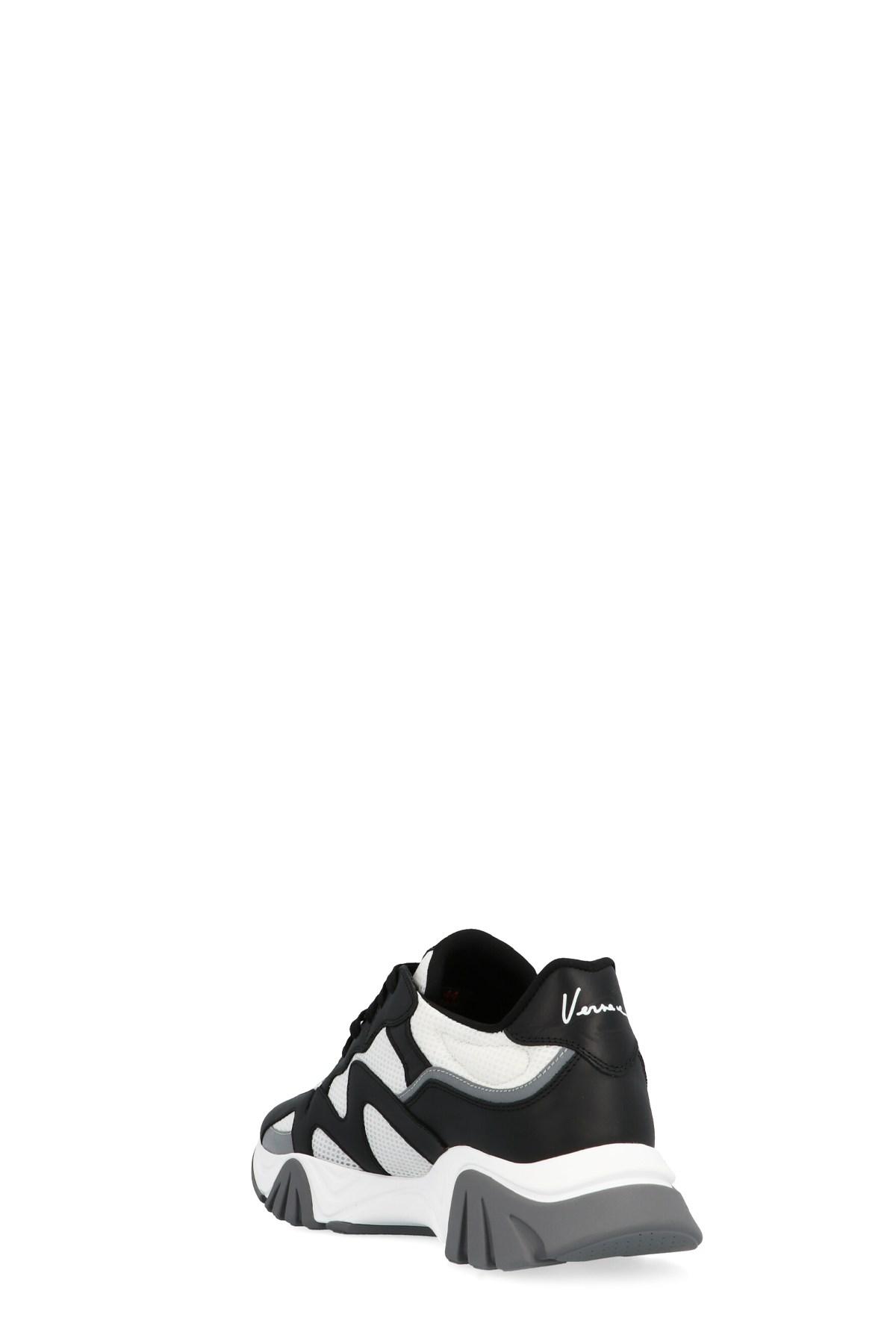 versace wave runners