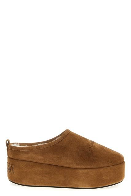 フラットシューズ BALENCIAGA 'Alaska Soft' sabots Balenciaga Flats for Women | Online Sale up to 49% off | Lyst
