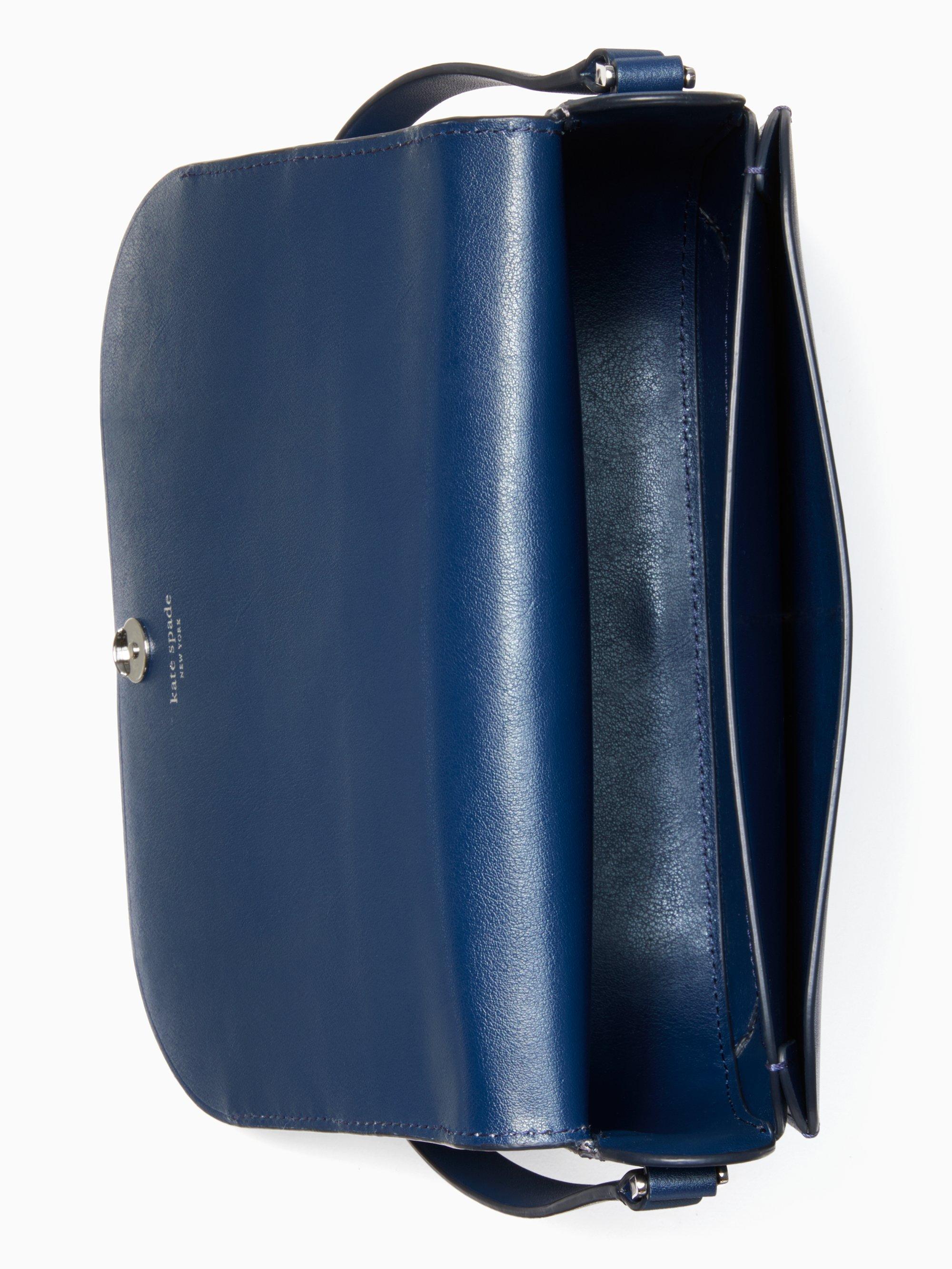 nadine woven spade medium flap shoulder bolsa