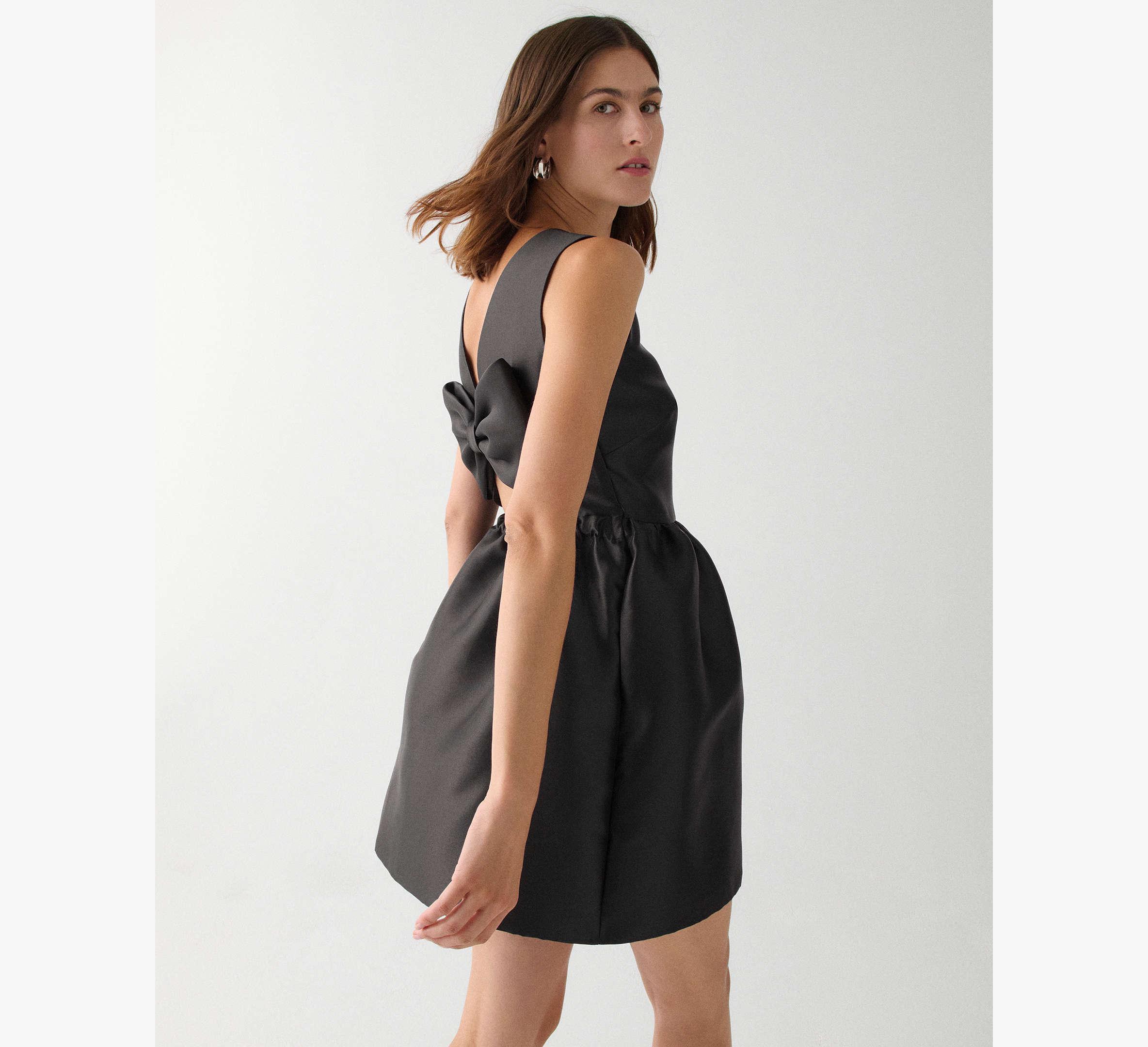 kate spade black dress Outlet Fit-And-Flare Bow in Women's Outfit: Brown Sweater Vm week 28 FIT About 36.5 from Size:7-8 Years (140cm)