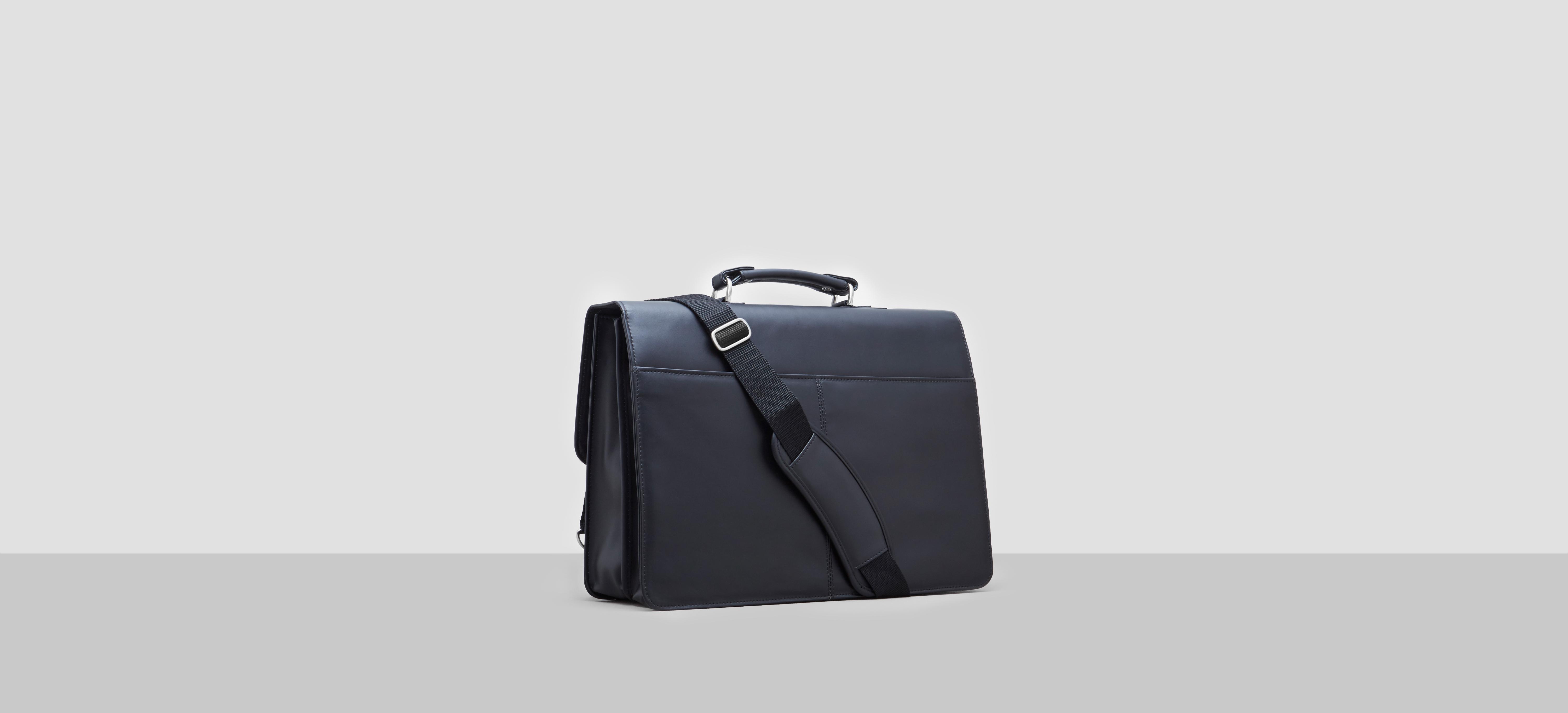 Kenneth Cole Reaction Flap-py Gil-more Genuine Leather Double Gusset Portfolio Black