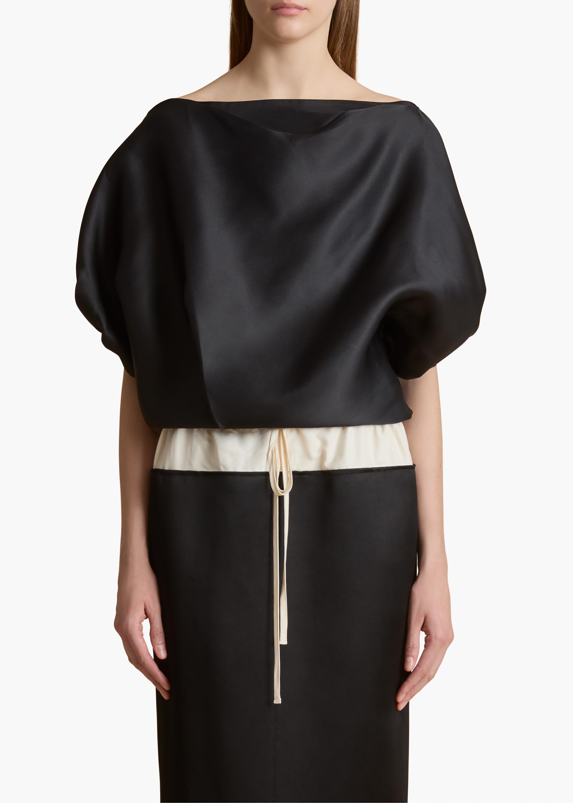 25SS 新品 KHAITE NILES トップ ケイト クロップド ブラウス KHAITE Niles Top in Black | Lyst