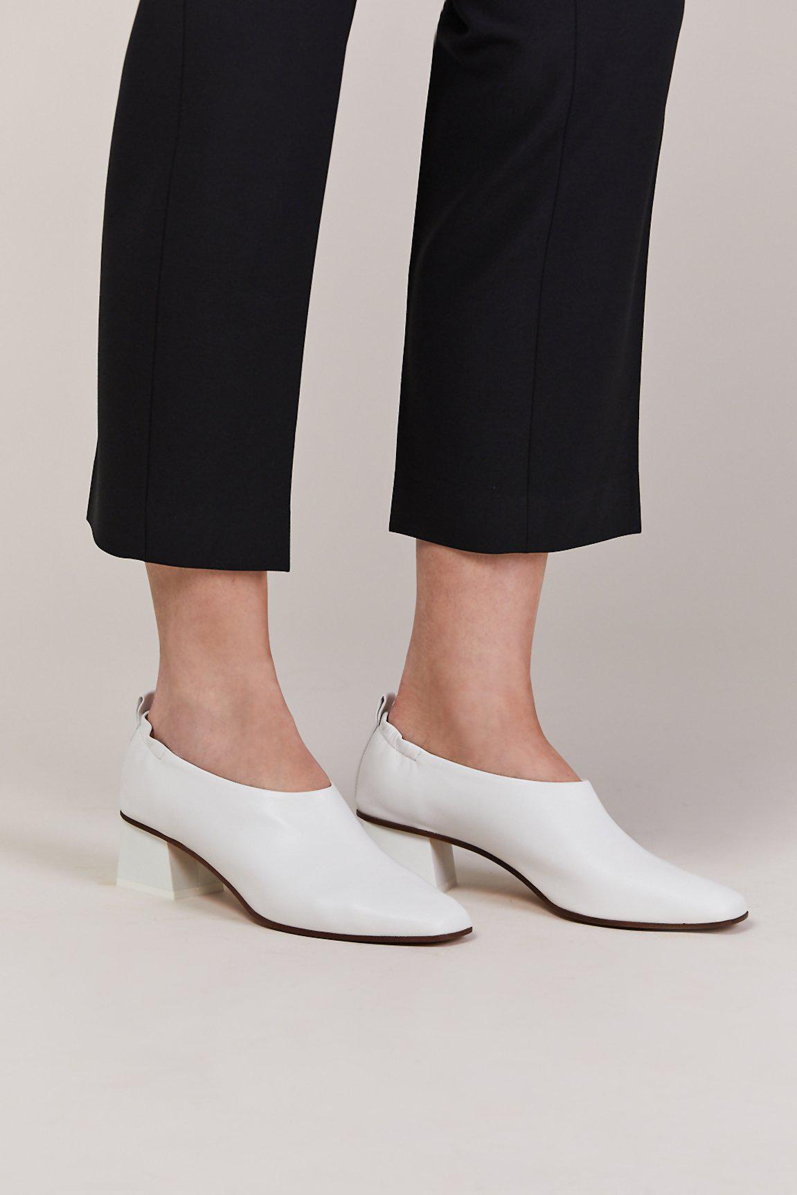 gray matters micol pump