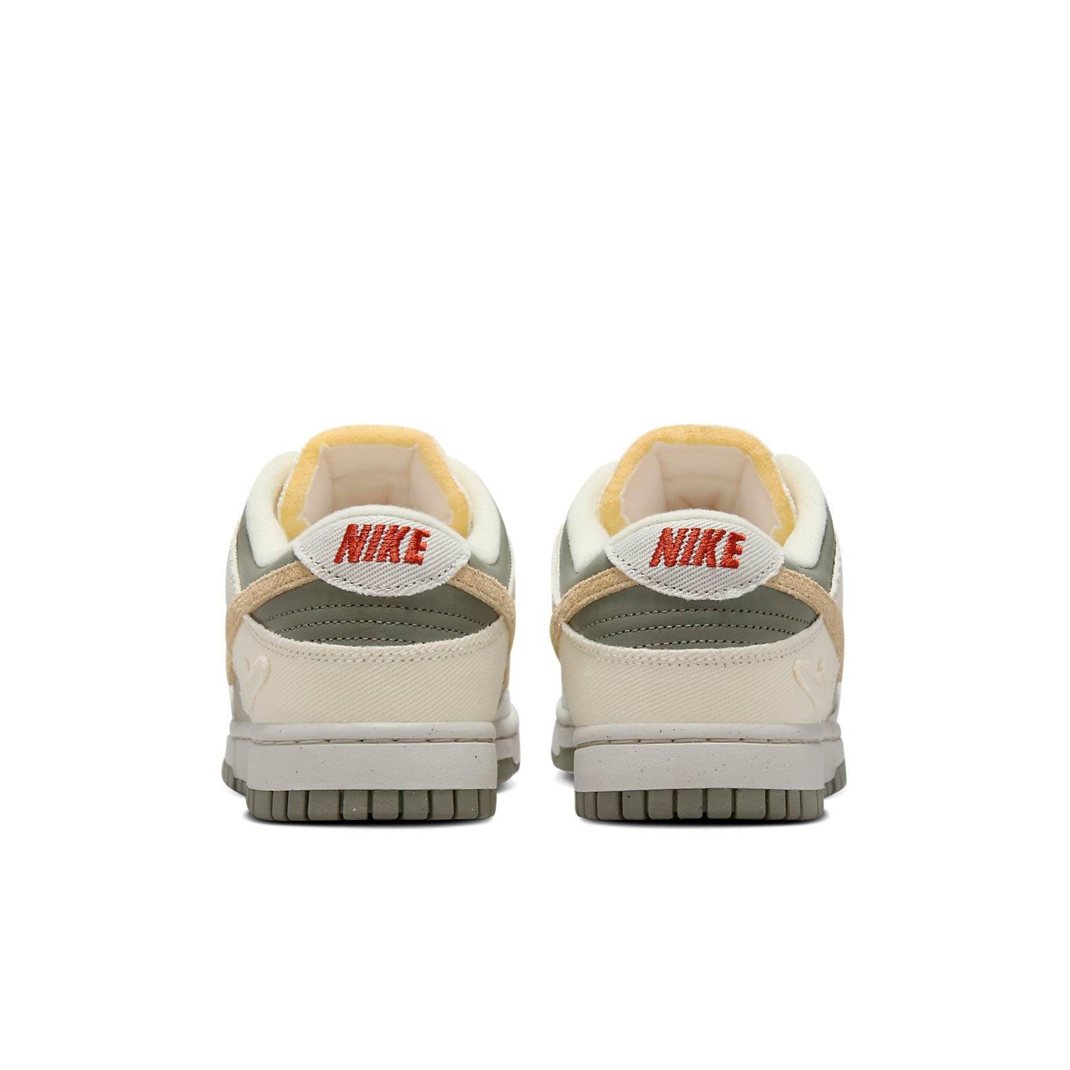 women's dunk low light bone