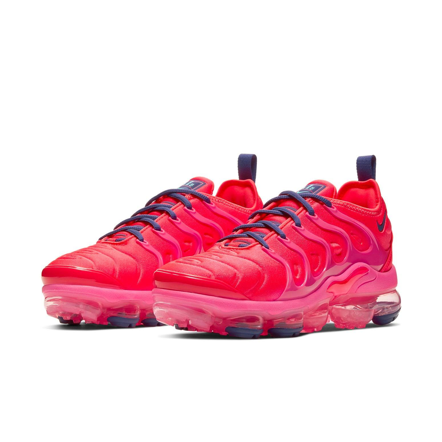 nike vapormax pink and red
