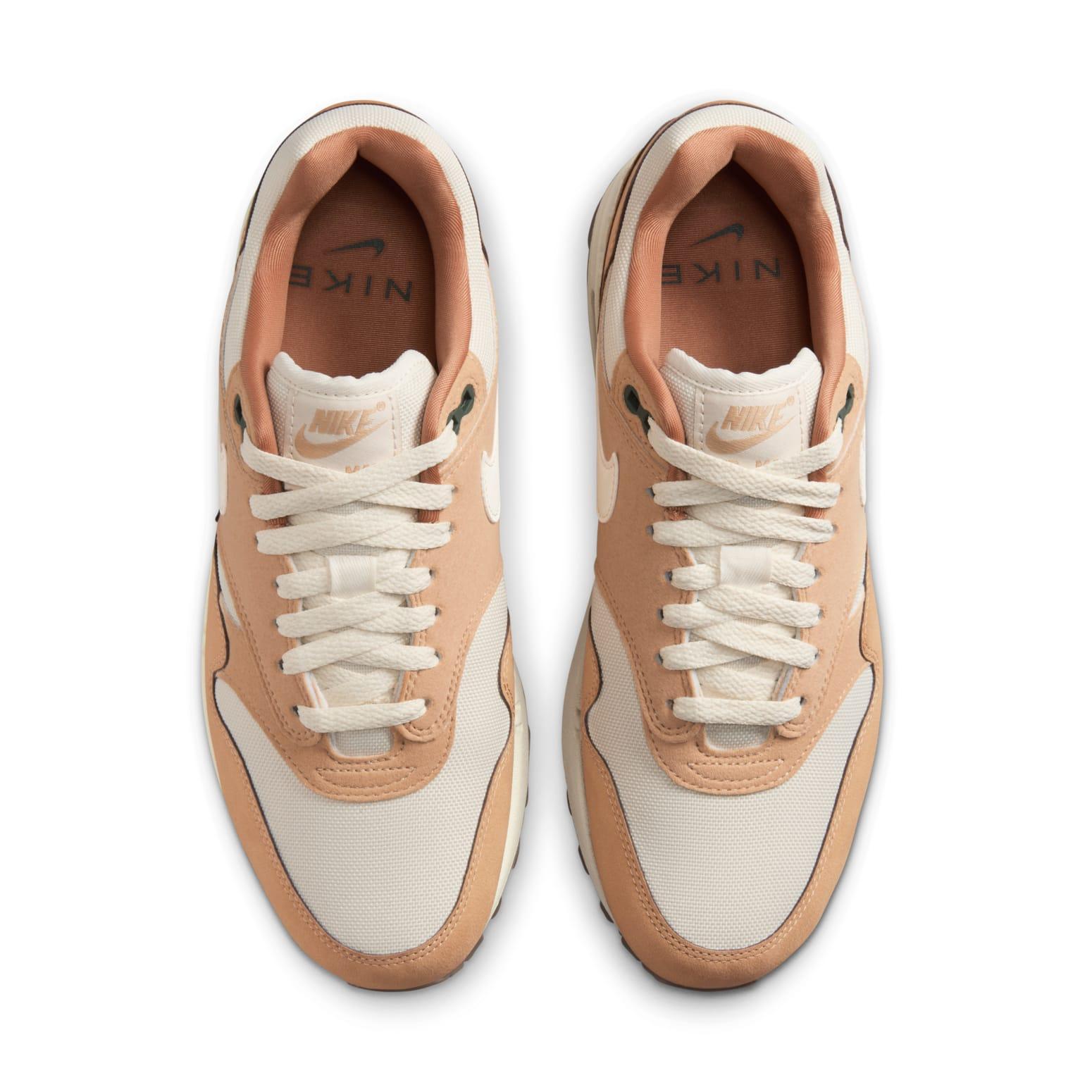 nike air max beige and pink