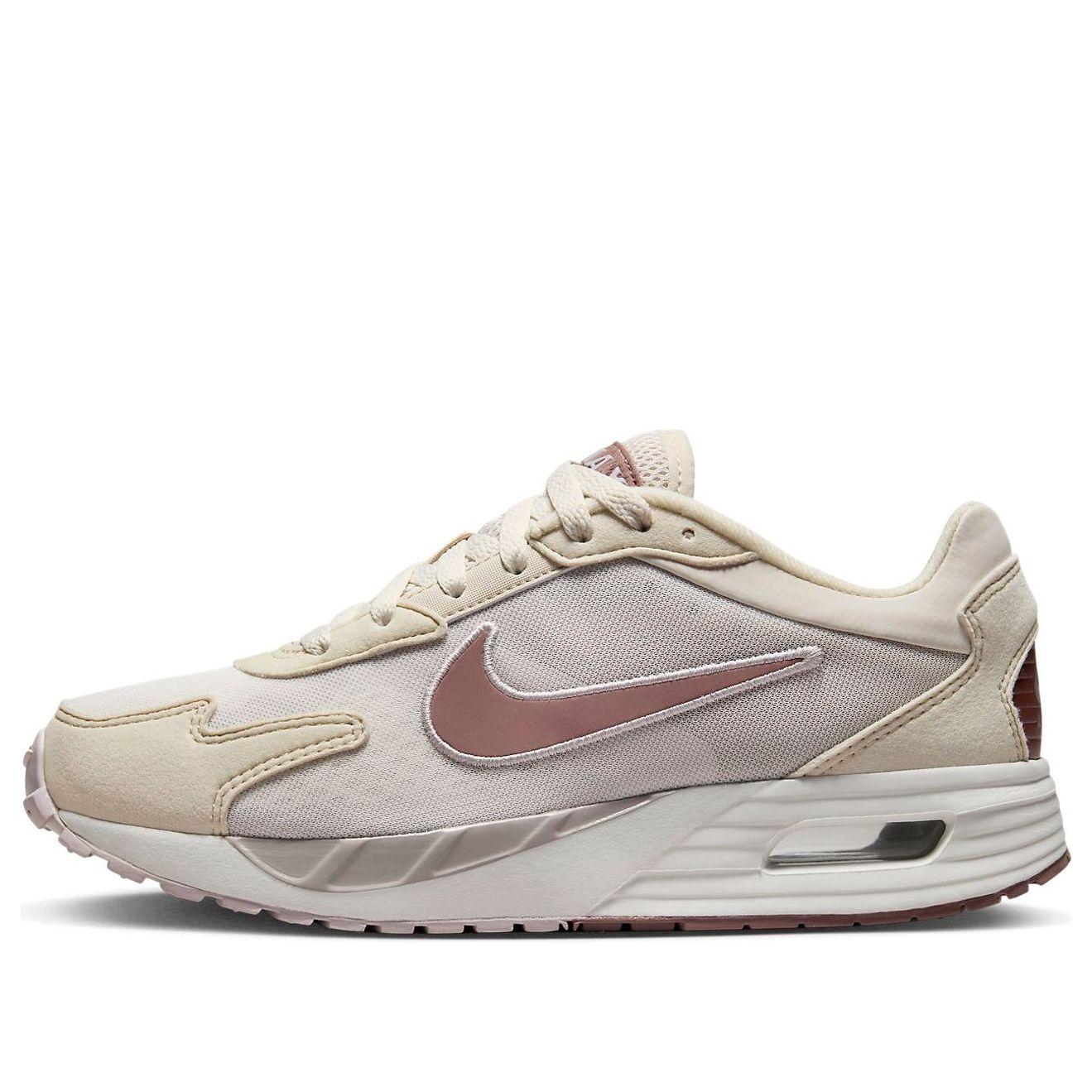 Nike Air Max Solo in White | Lyst