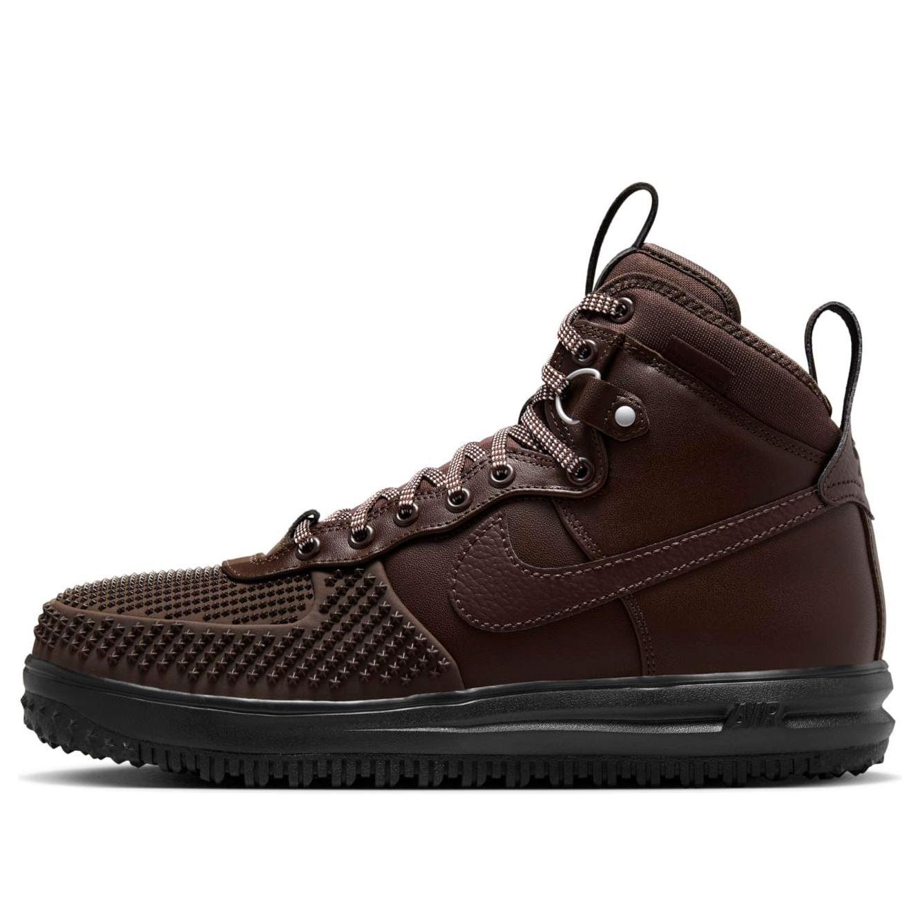 nike duck boots 2017