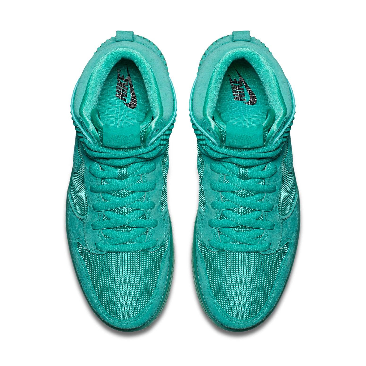 nike dunk cmft premium light retro