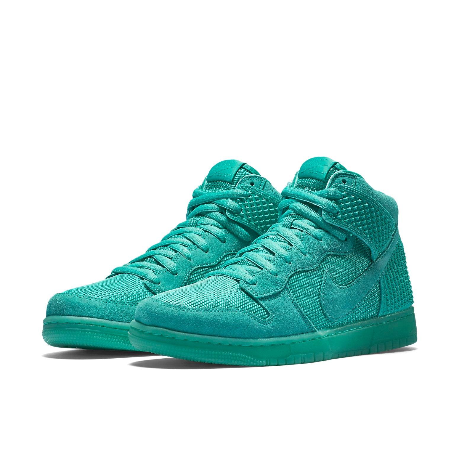 nike dunk cmft premium light retro