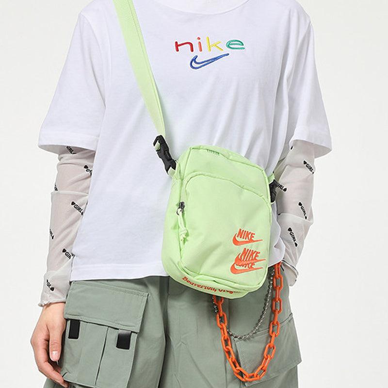 Nike Heritage Embroidered 