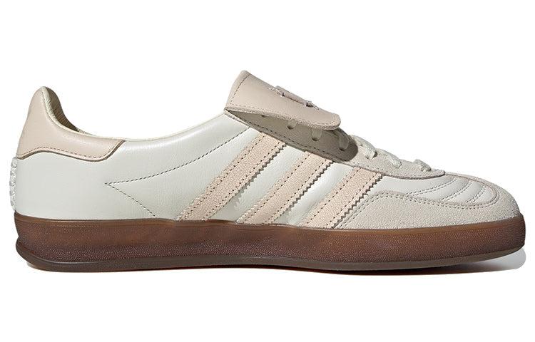 adidas X Foot Industry Gazelle Indoor Sand Strata' in White for