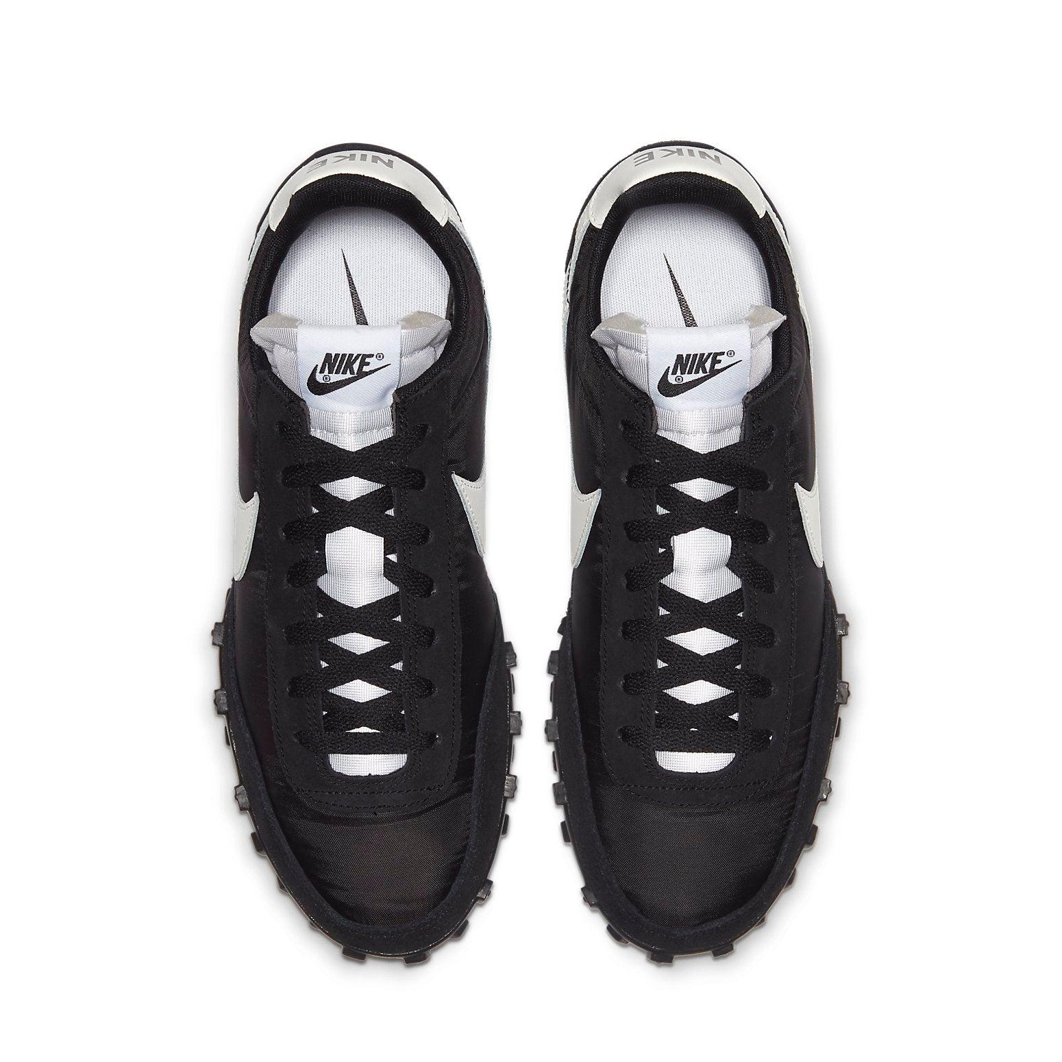 nike black waffle racer