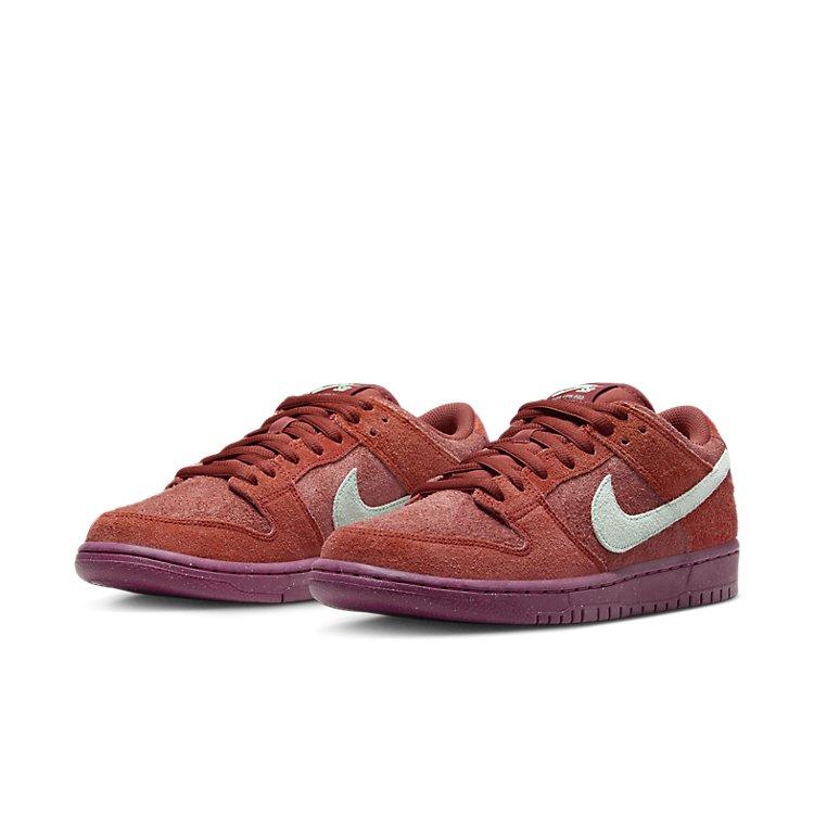 Nike Sb Dunk Low in Red for Men | Lyst