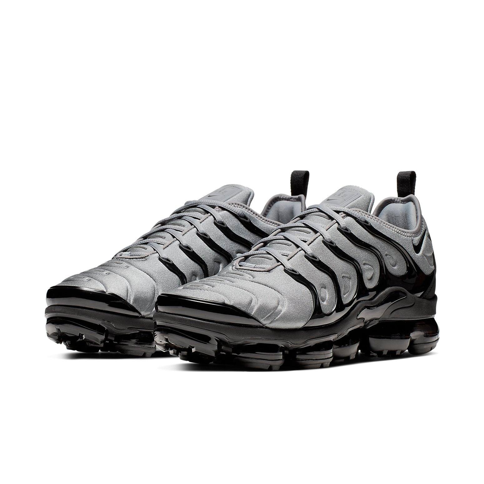 air vapormax plus cool grey