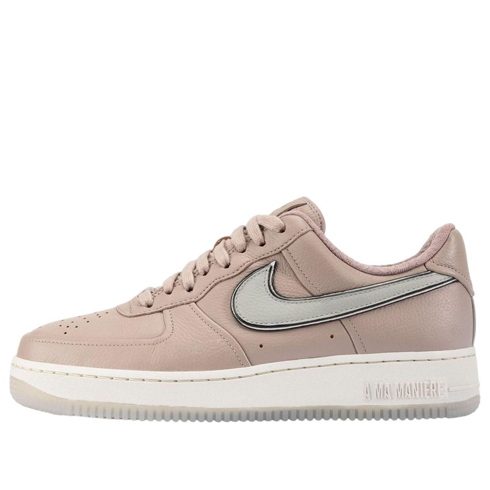 air force 1 low by you