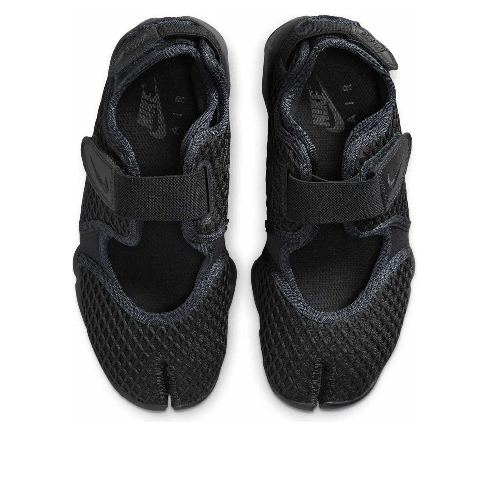 all black nike rifts