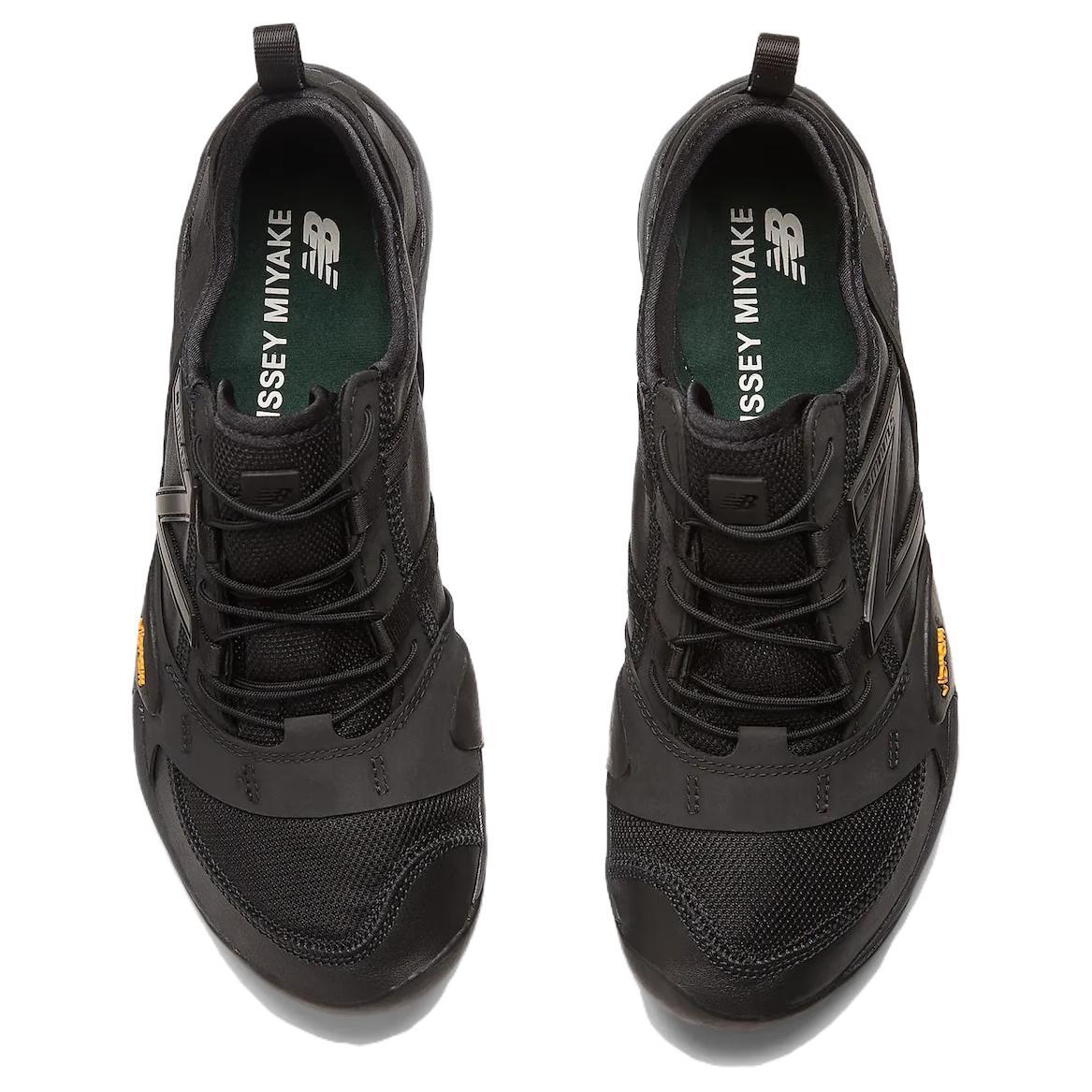 New Balance Mt10O X Issey Miyake in Black for Men | Lyst UK