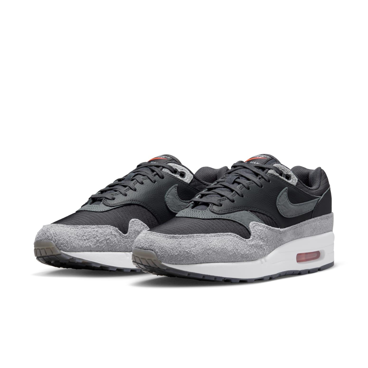 air max 1 black smoke