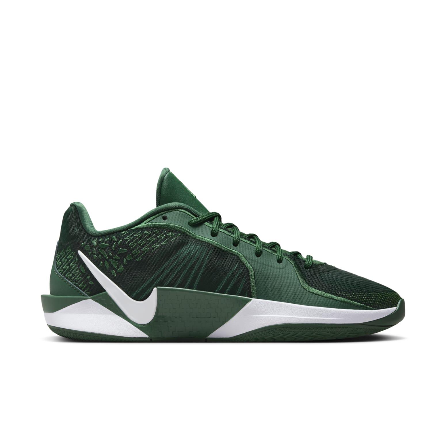 Nike (Wmns) Sabrina Tb 'Gorge' in Green Lyst UK
