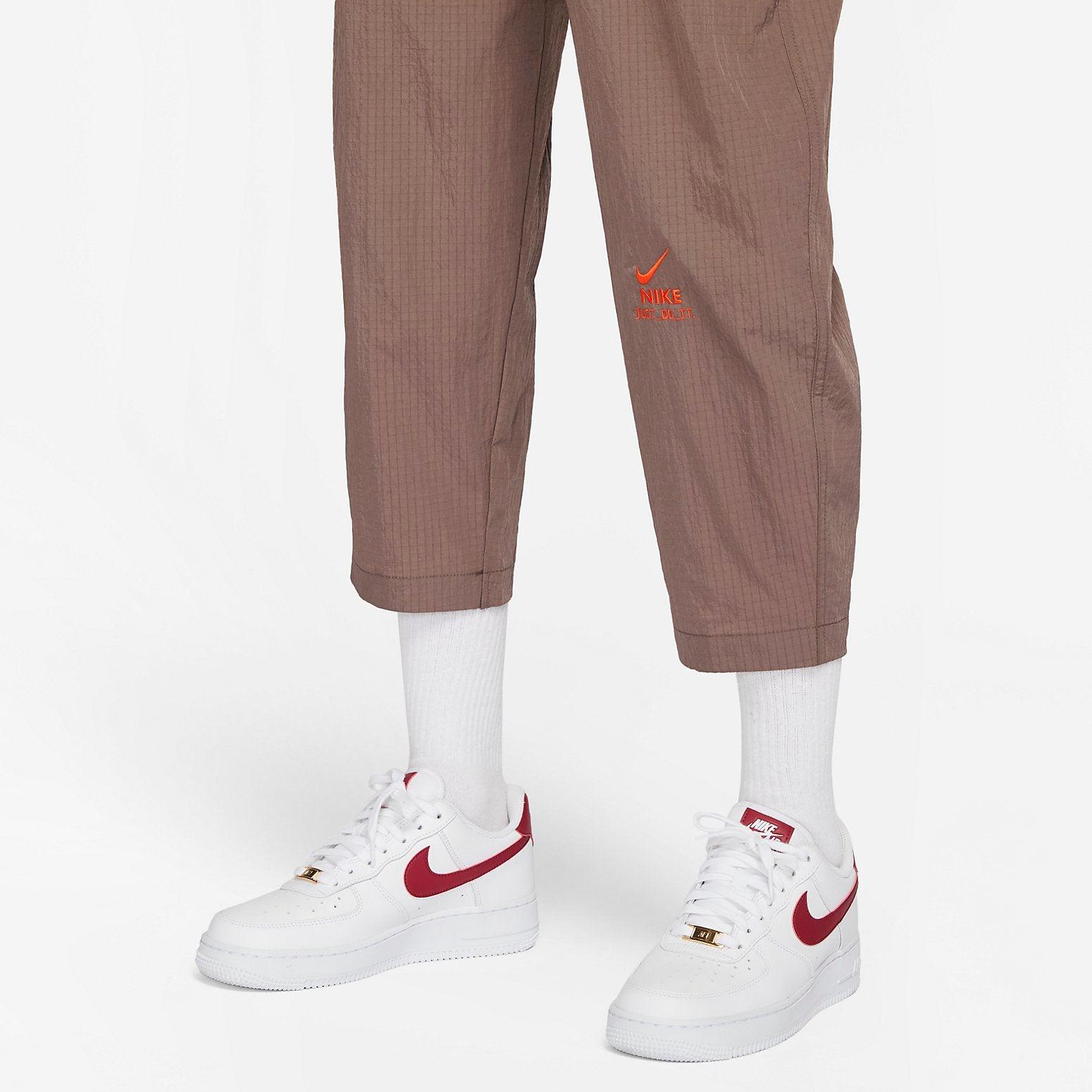 Nike (Wmns) Sportswear City Utility High-Waist Woven Pants in
