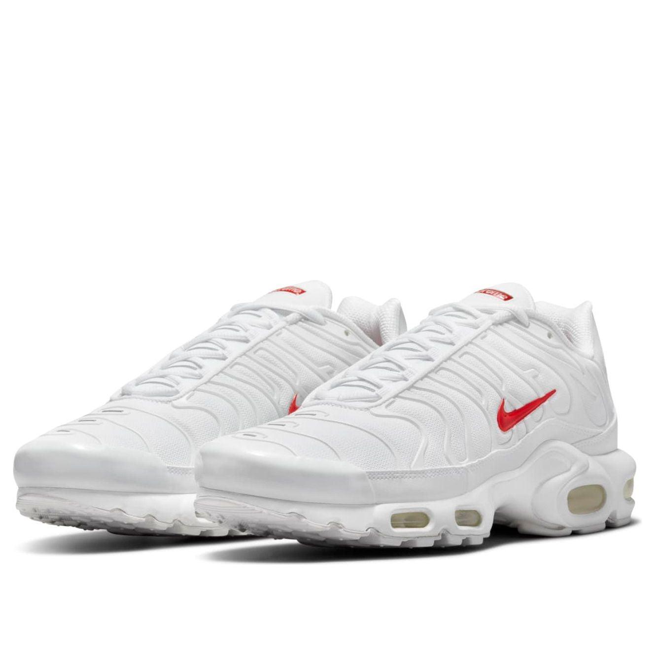 white nike tns mens