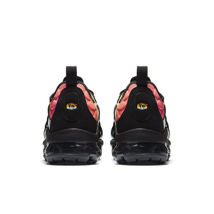 nike air vapormax plus sunset pulse