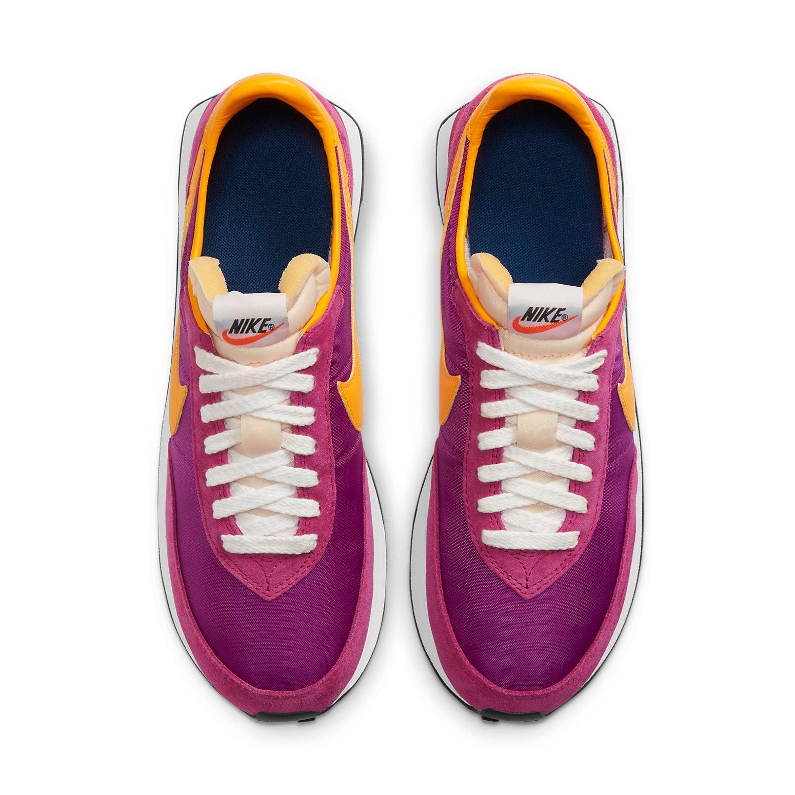 waffle trainer 2 fireberry on feet