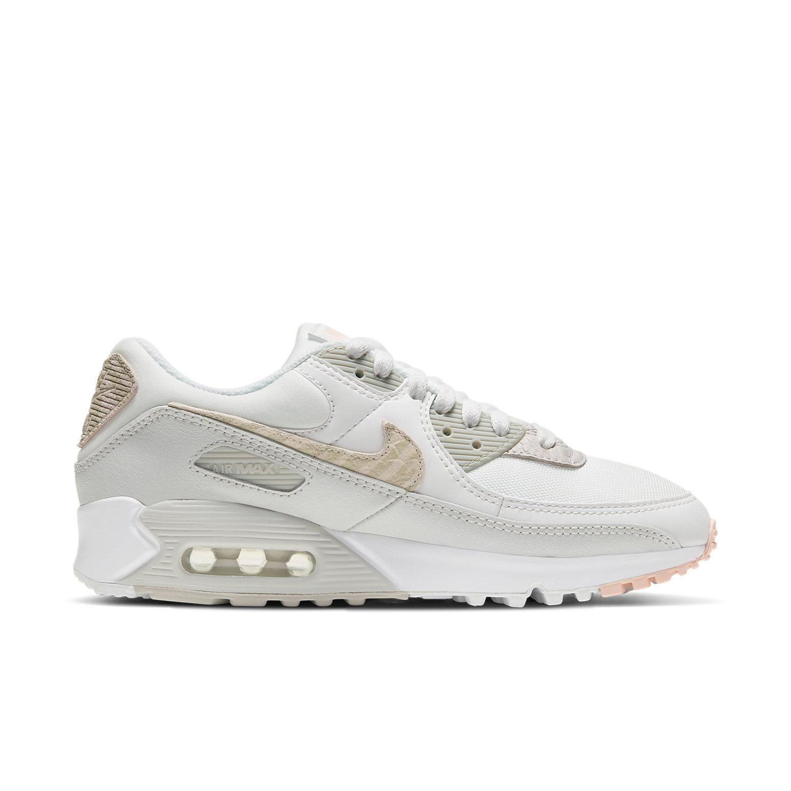 air max 90 sneaker in summit white