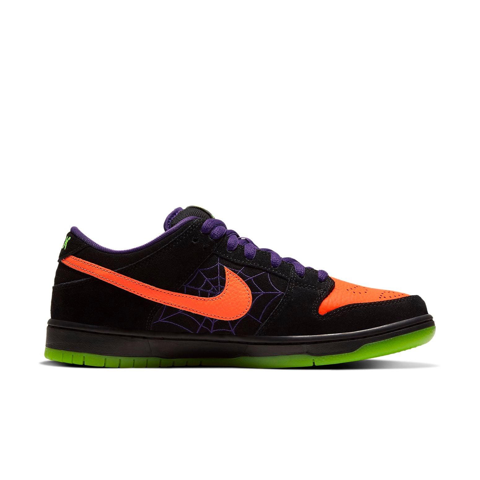 Nike Sb Dunk Low 'Night Of Mischief' in Black for Men | Lyst UK