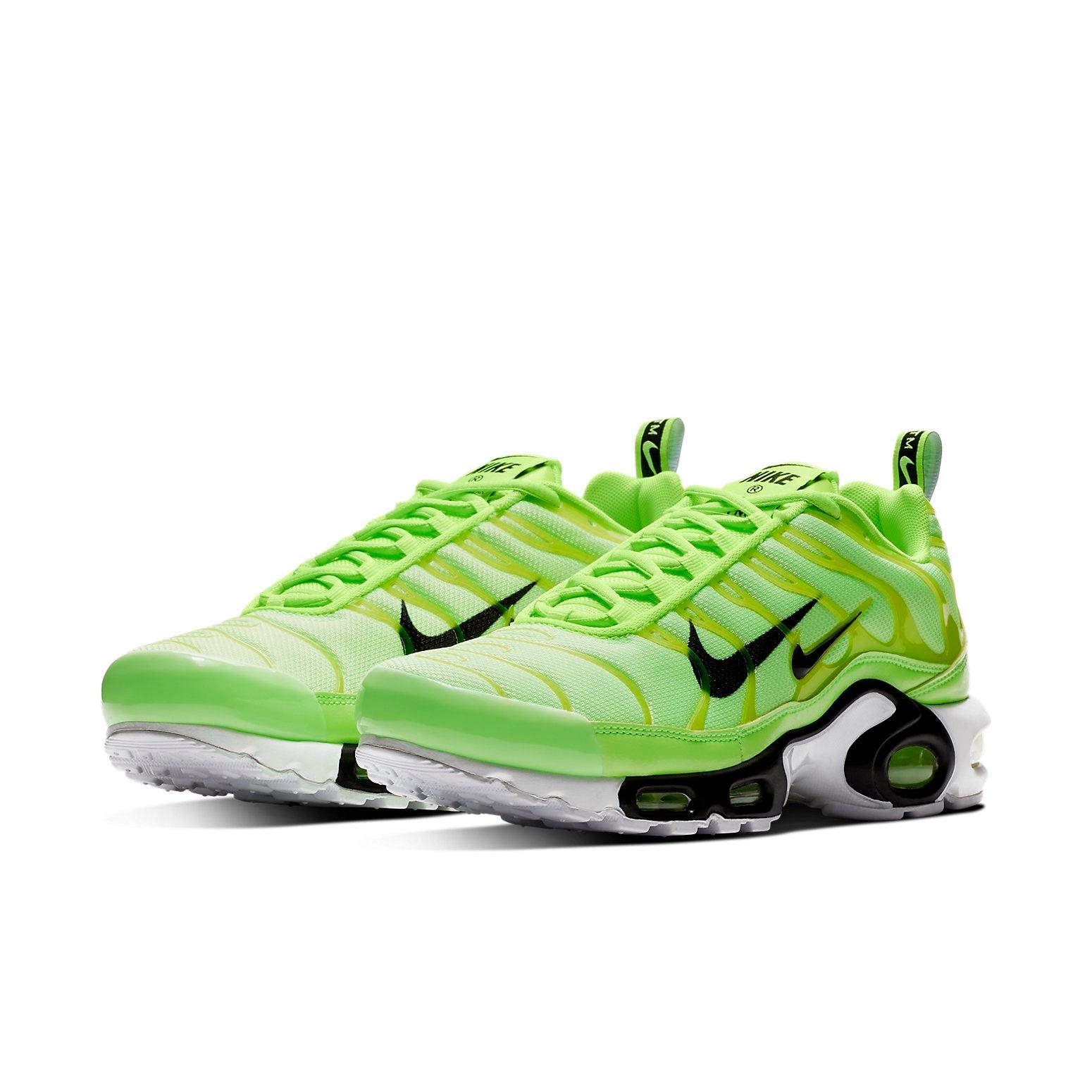 nike air max plus overbranding lime blast