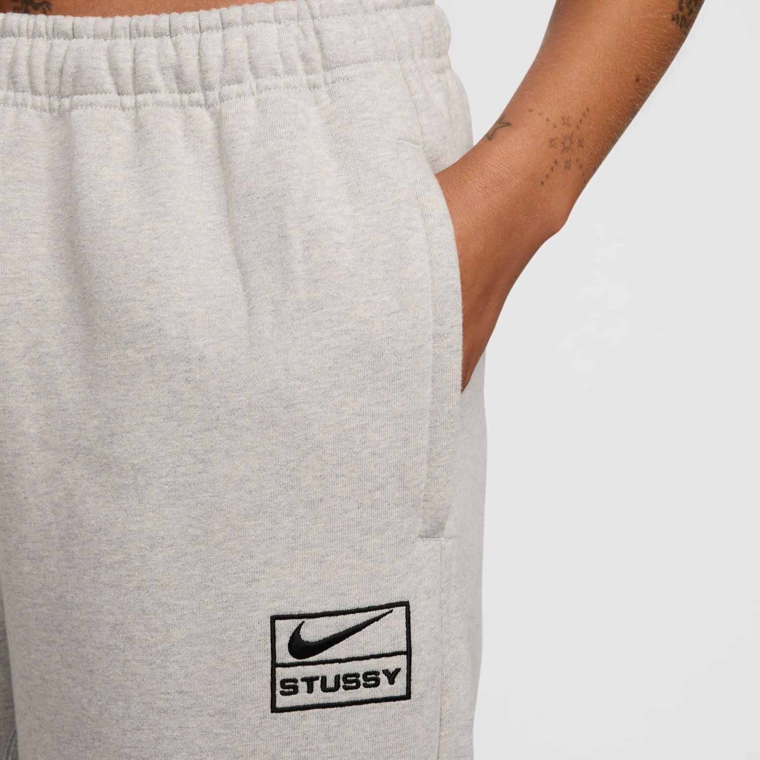 NIKE STUSSYスウェット Nike x Stussy Wash Crew Fleece - Black (SS23) Size Medium
