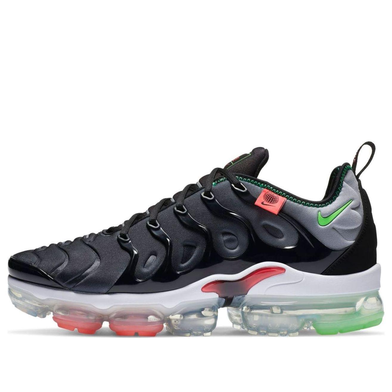 nike air vapormax plus black and green