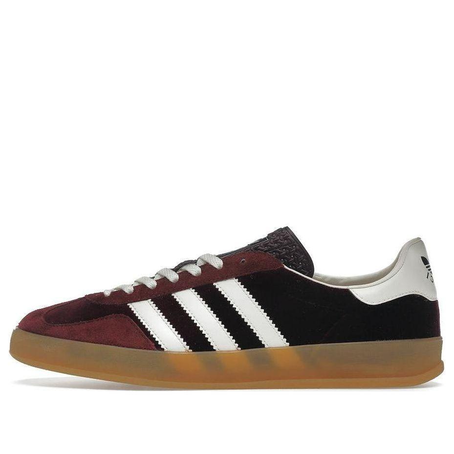 adidas gazelle silver green womens GUCCI x ADIDAS - Used Gazelle sneakers in red velvet (T43 1/3) main image 0