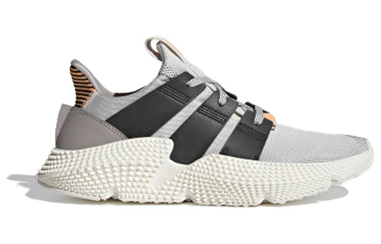 white prophere