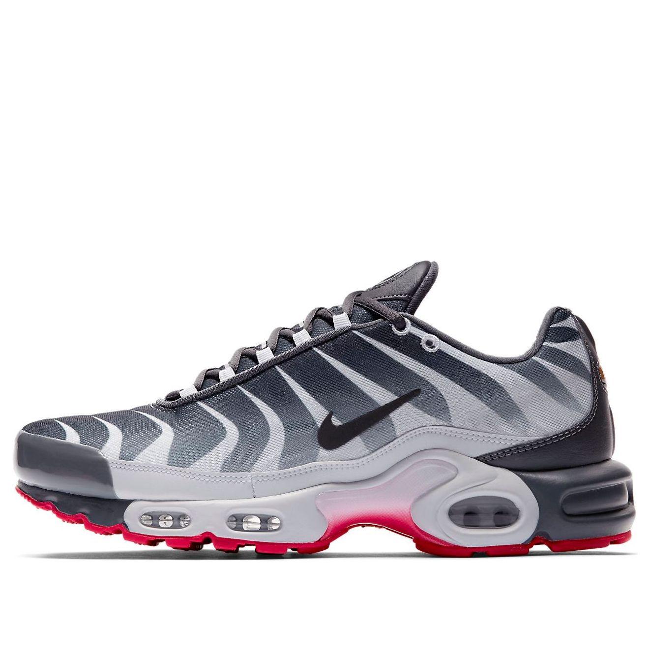 nike air max plus before the bite