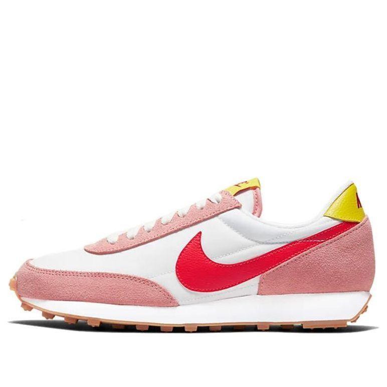 nike women's daybreak coral