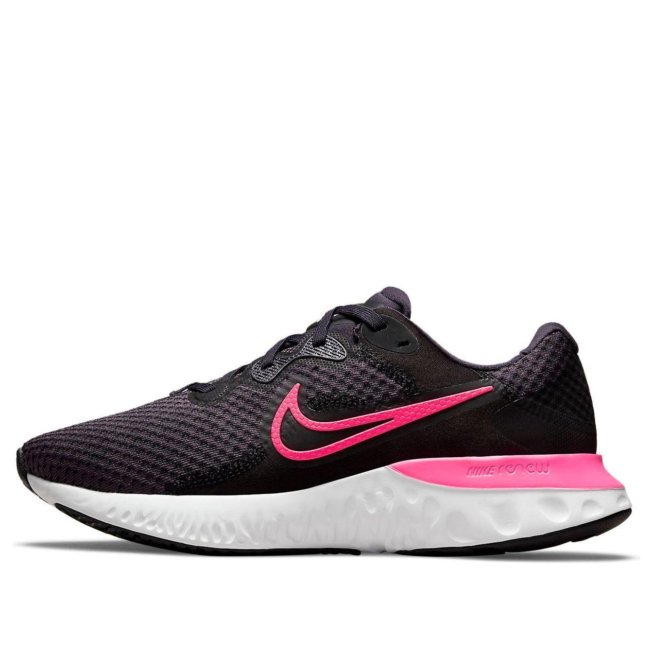 nike running renew arena trainers in pink