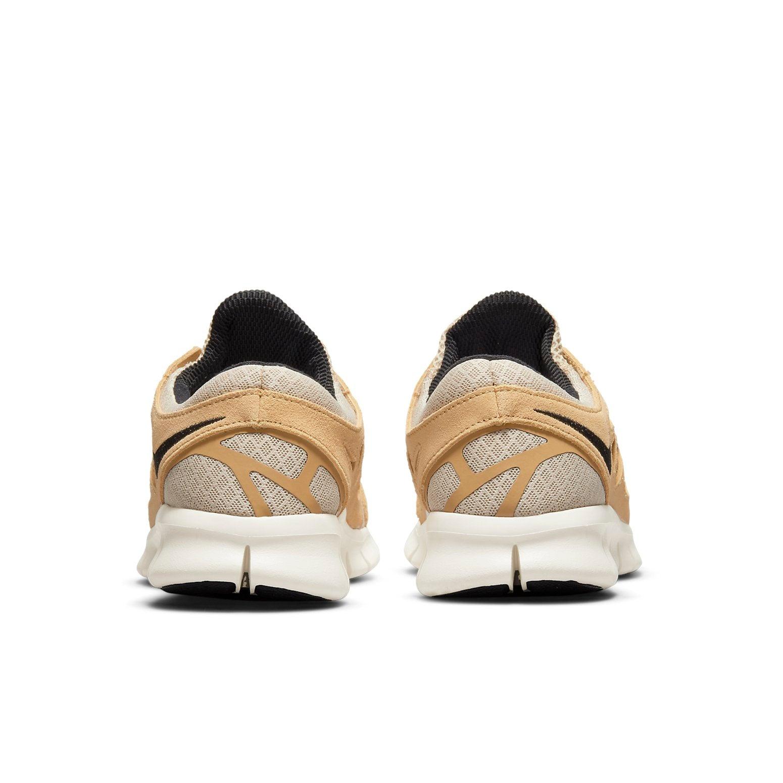 tan nike free run