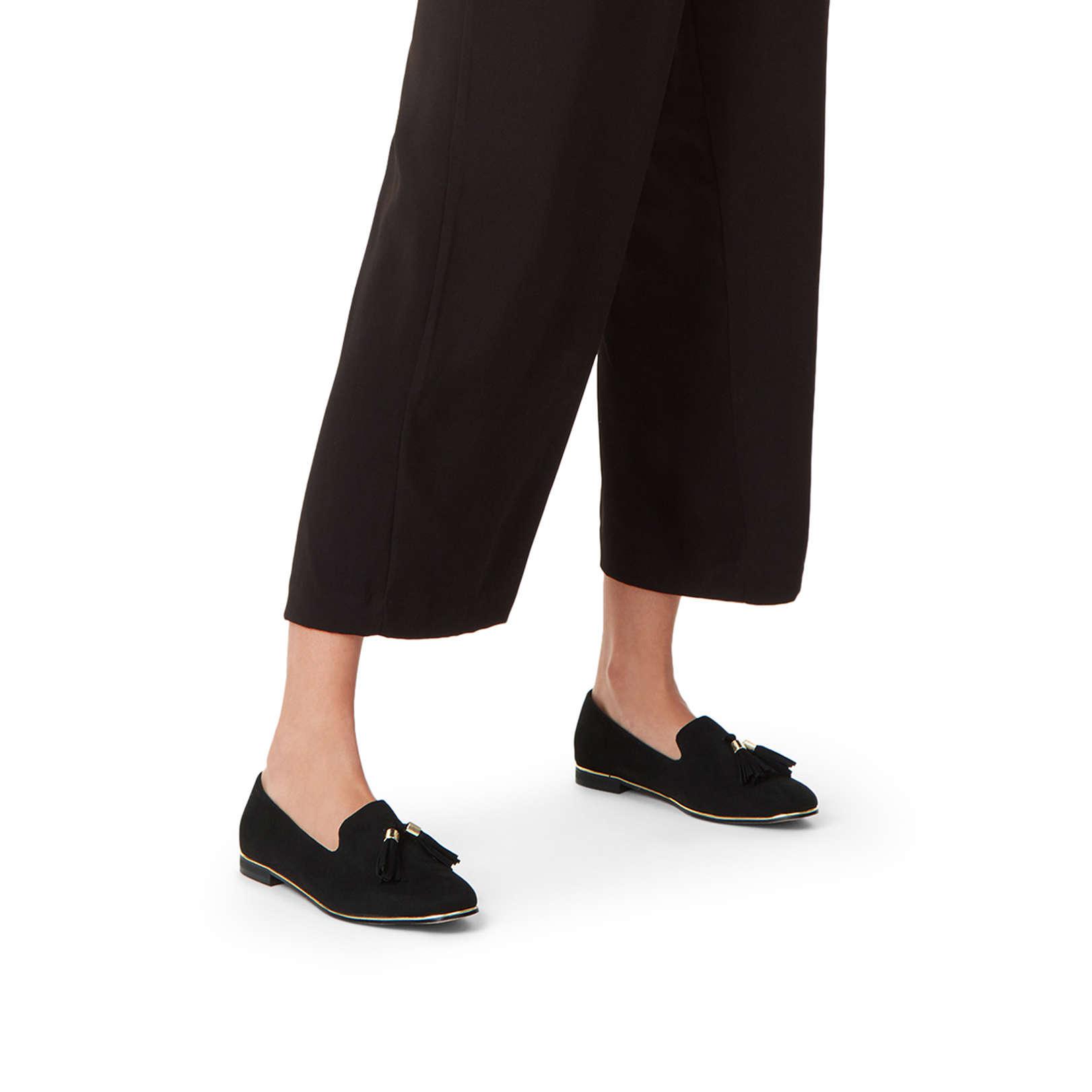 nike air max axis black red white