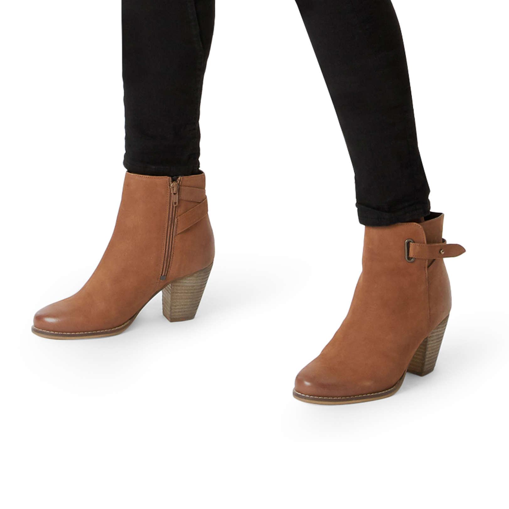 carvela smart boots