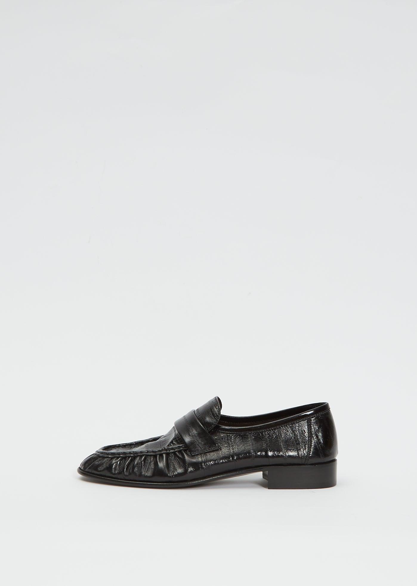 The Row Soft Loafer in Black | Lyst