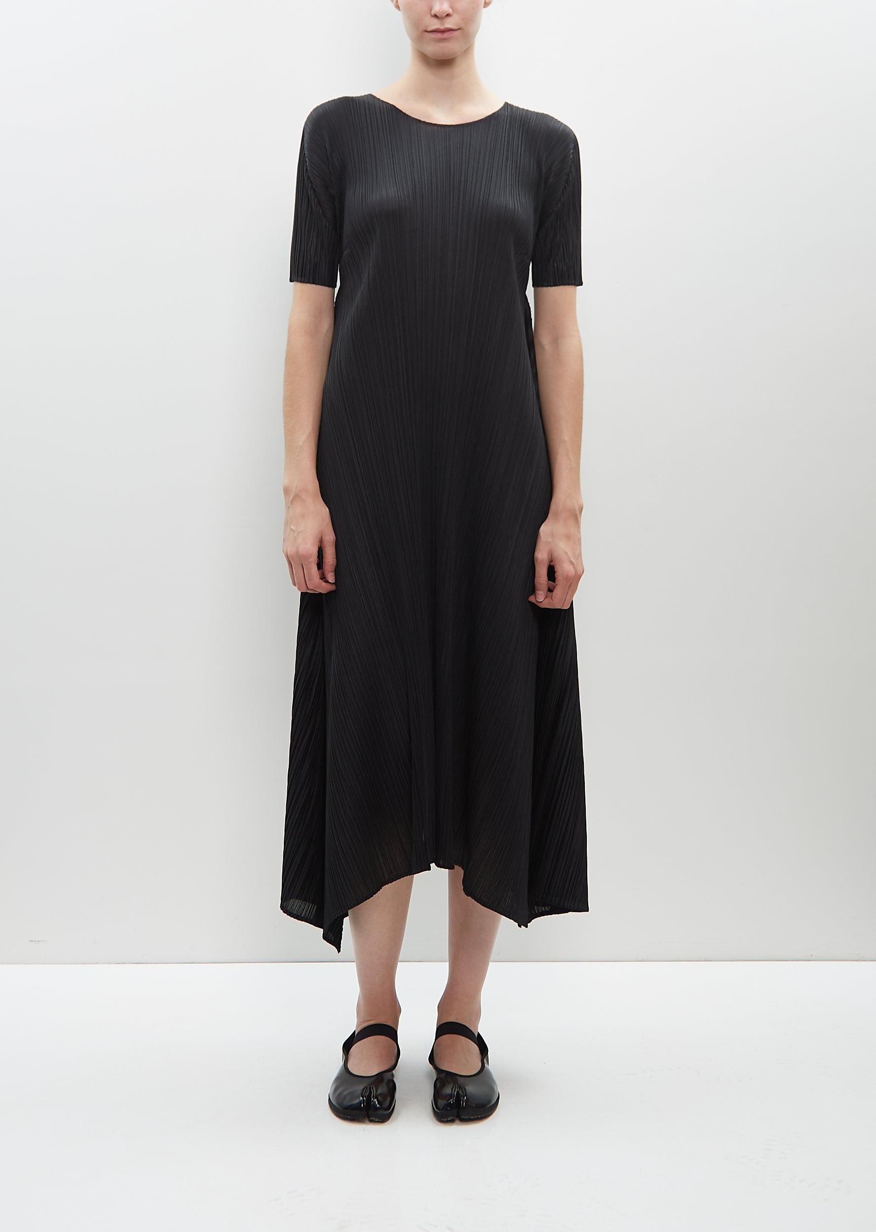Pleats please black dress online