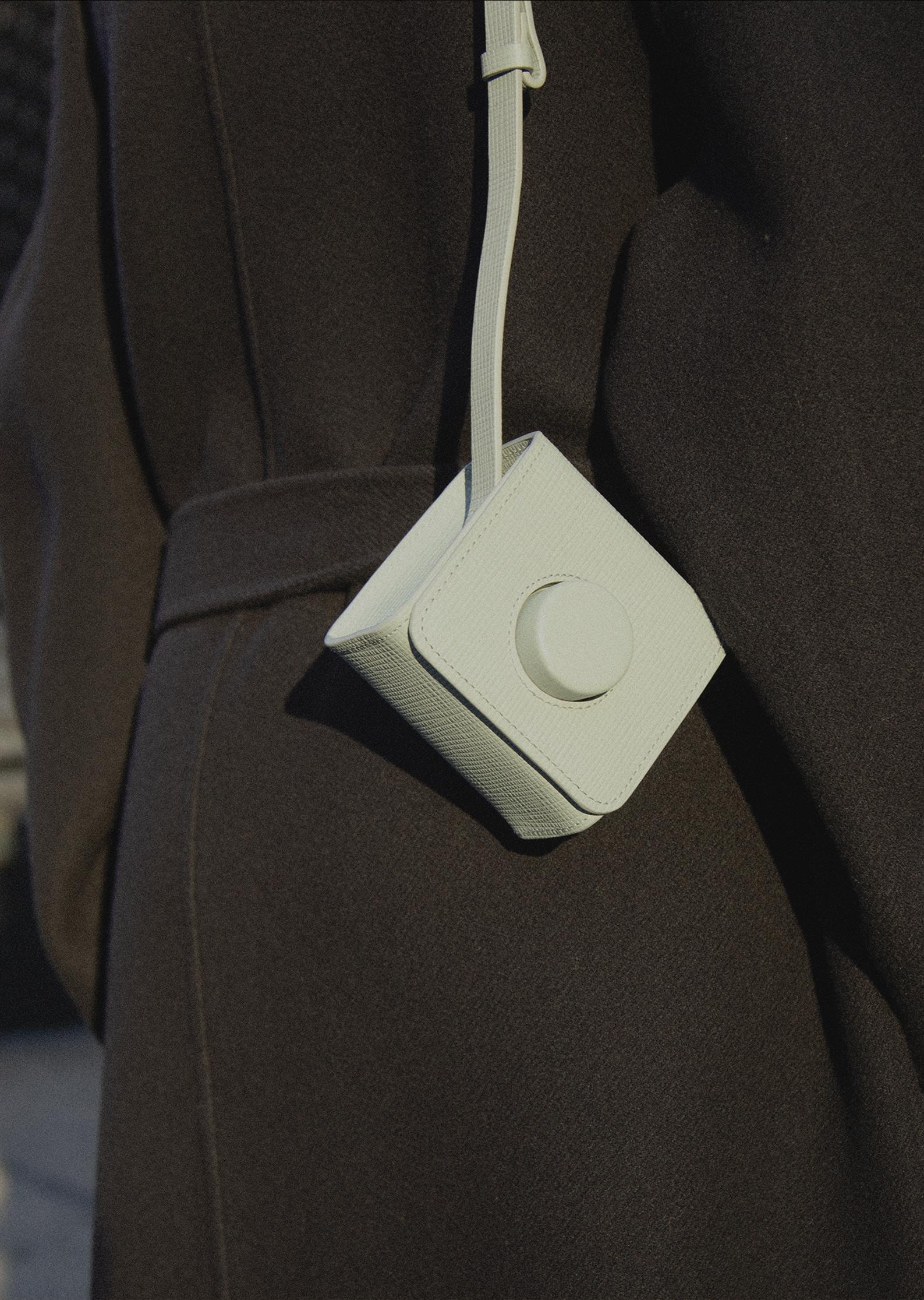 lemaire mini camera bolsa