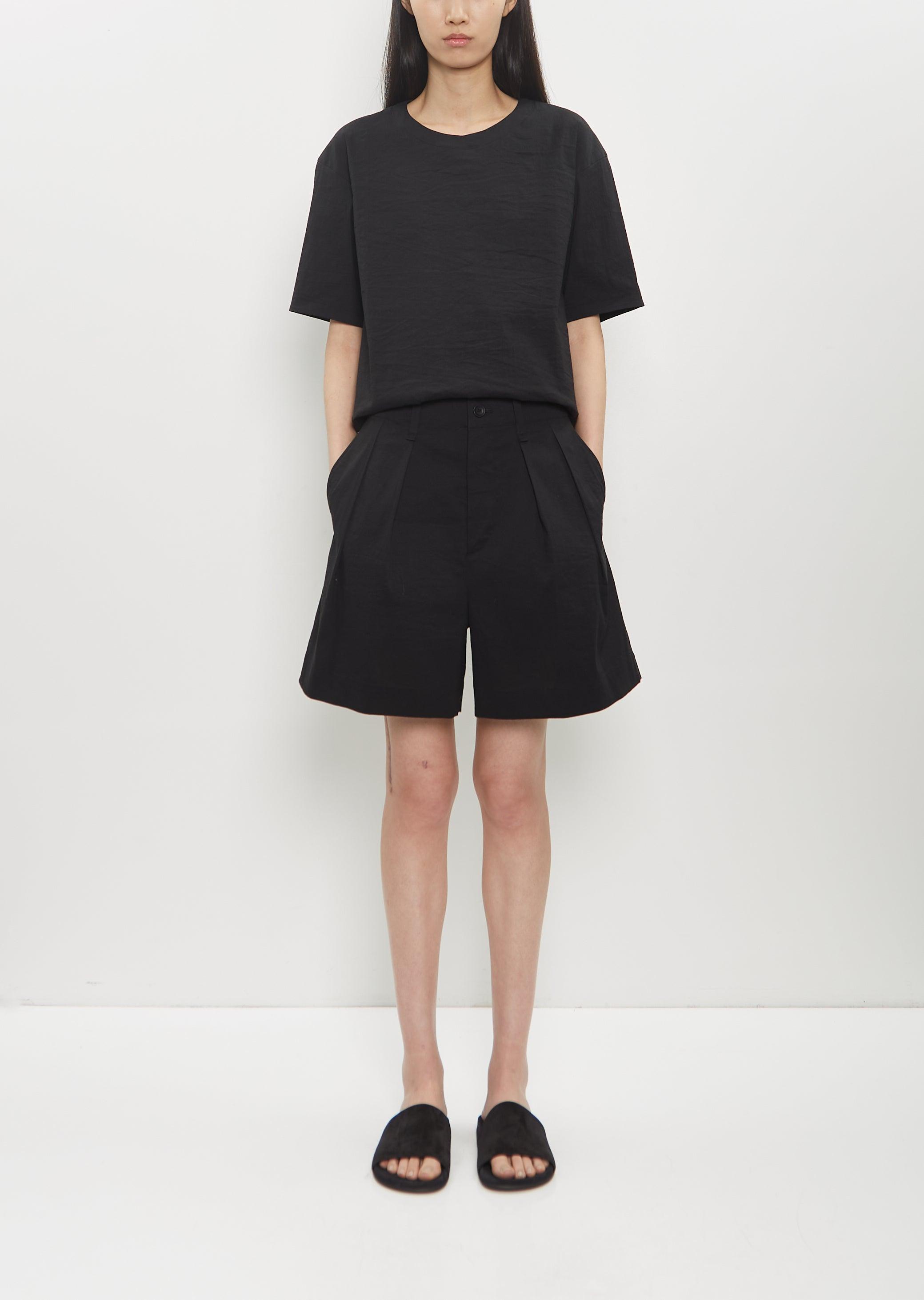 フィットネスボトムス ISSEY MIYAKE Women Shorts  Burmudas IM48FF136 15 Black Issey Miyake Shorts for Women | Online Sale up to 75% off | Lyst