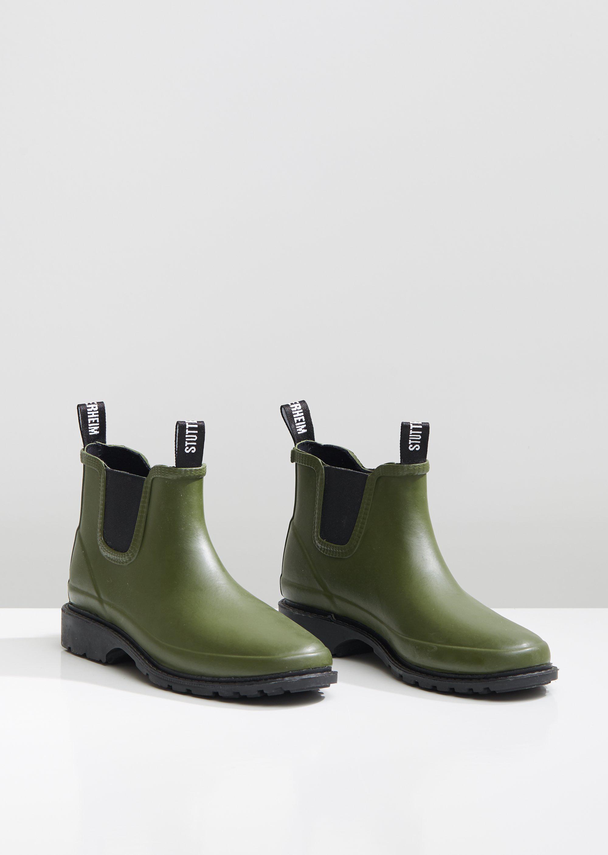 green chelsea rain boots