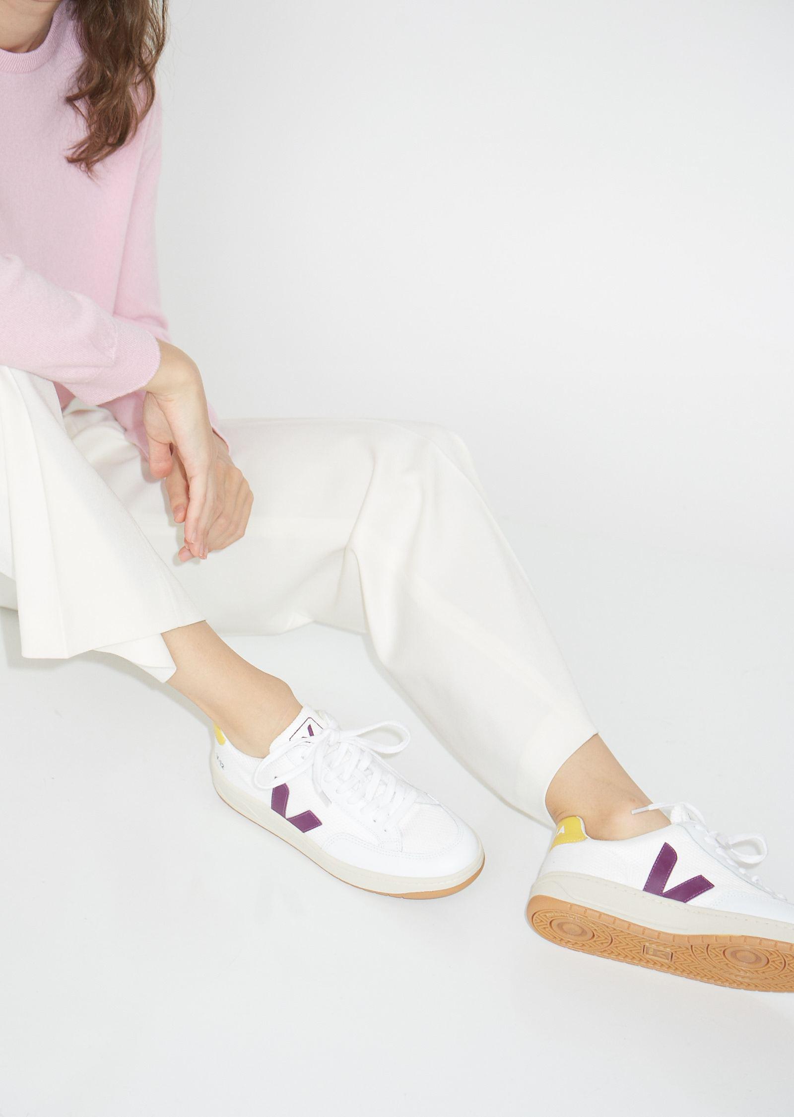 veja pink and yellow