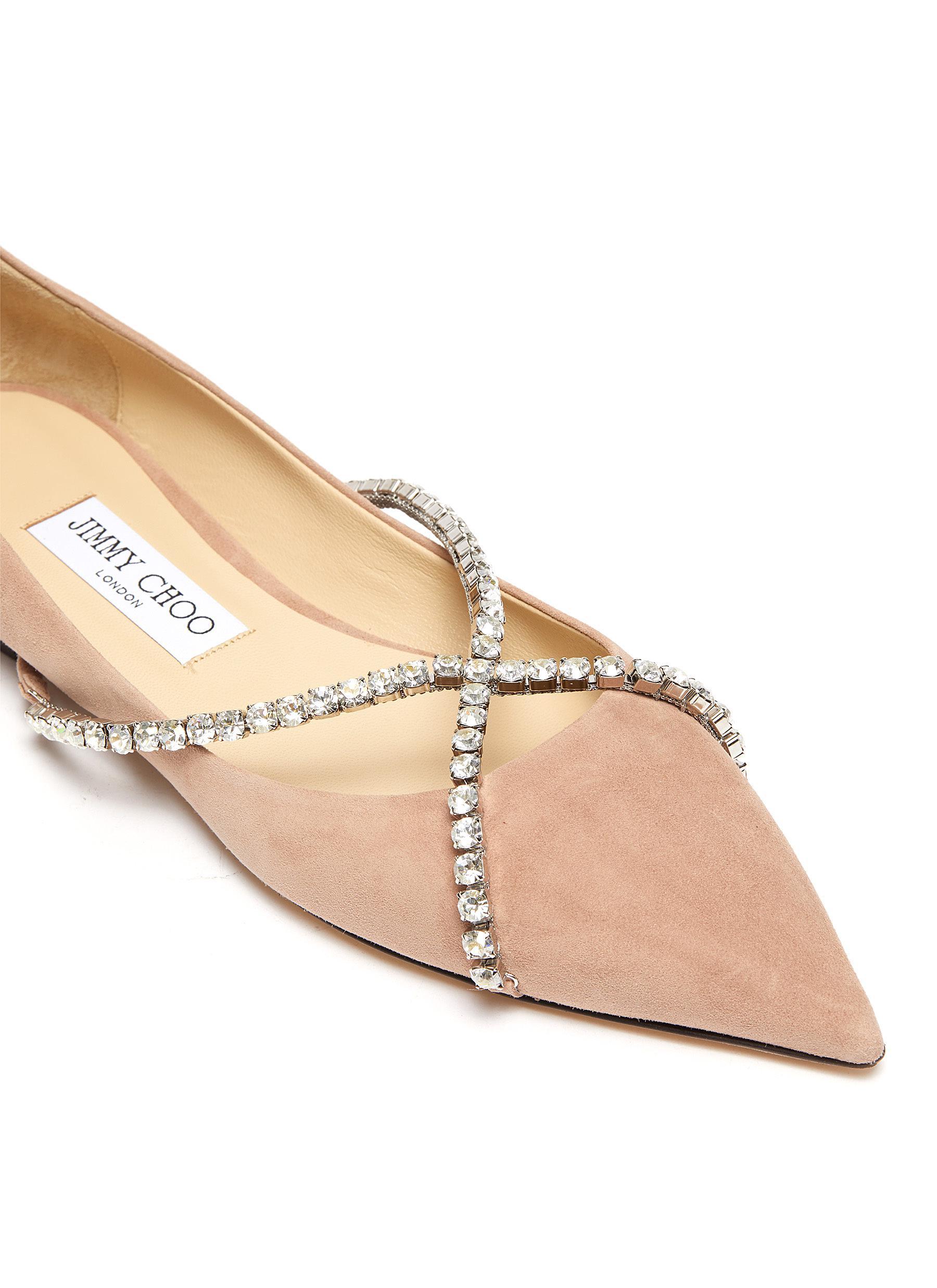 paragon chappal designs