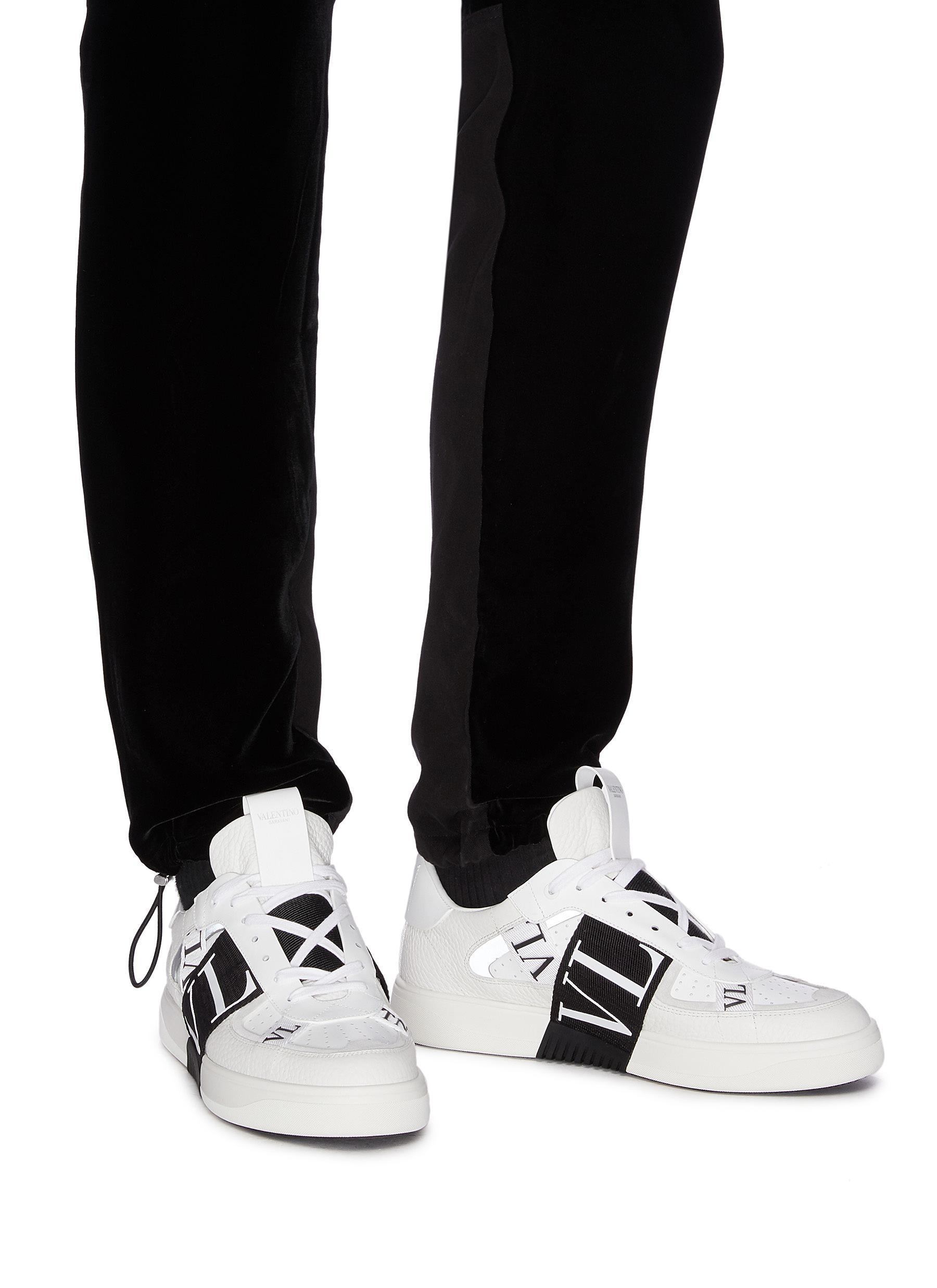 Valentino Leather Valentino Garavani 'vl7n' Sneakers in Black,White (White)  for Men - Lyst