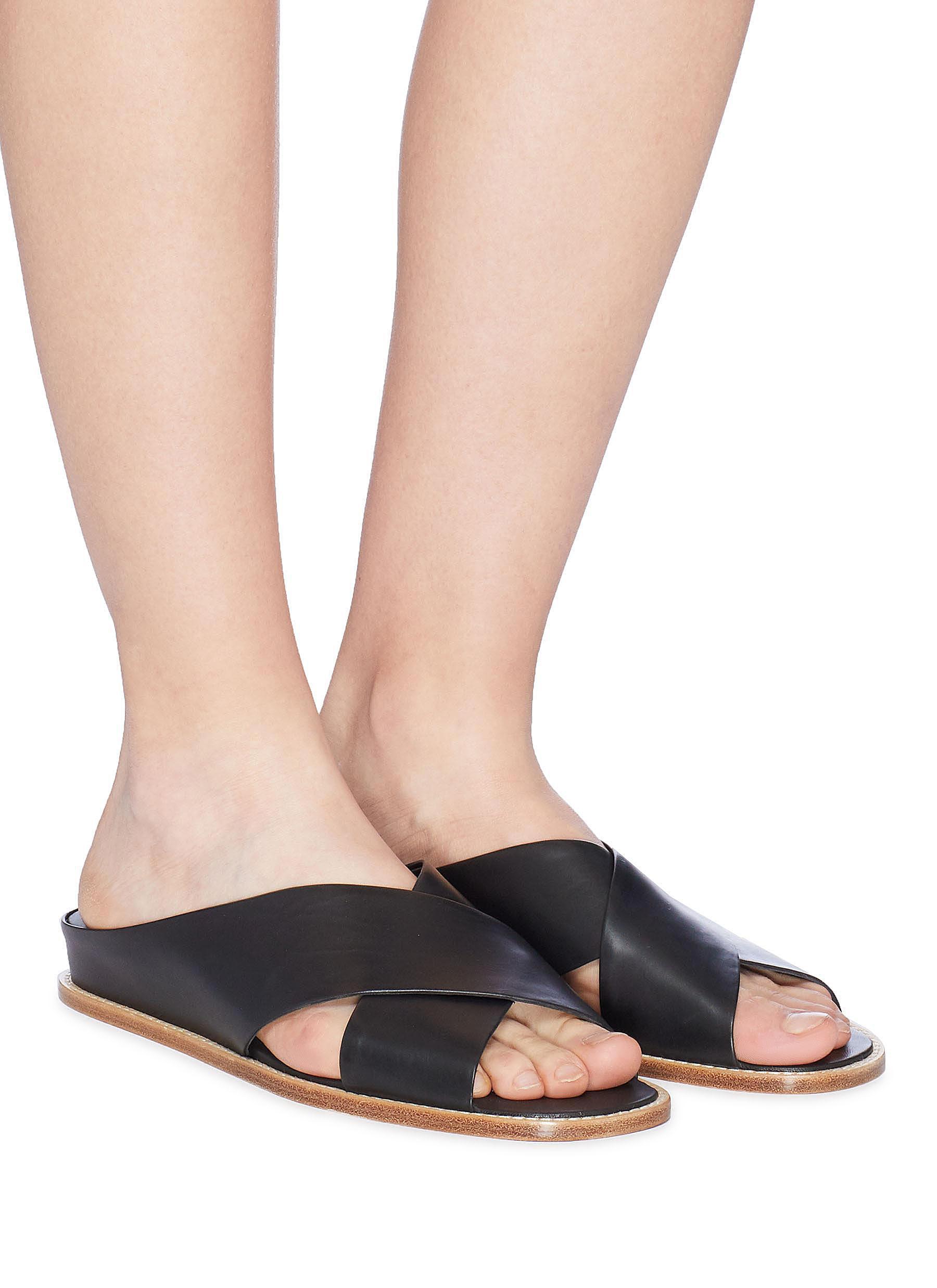 naturalizer shoes sandals